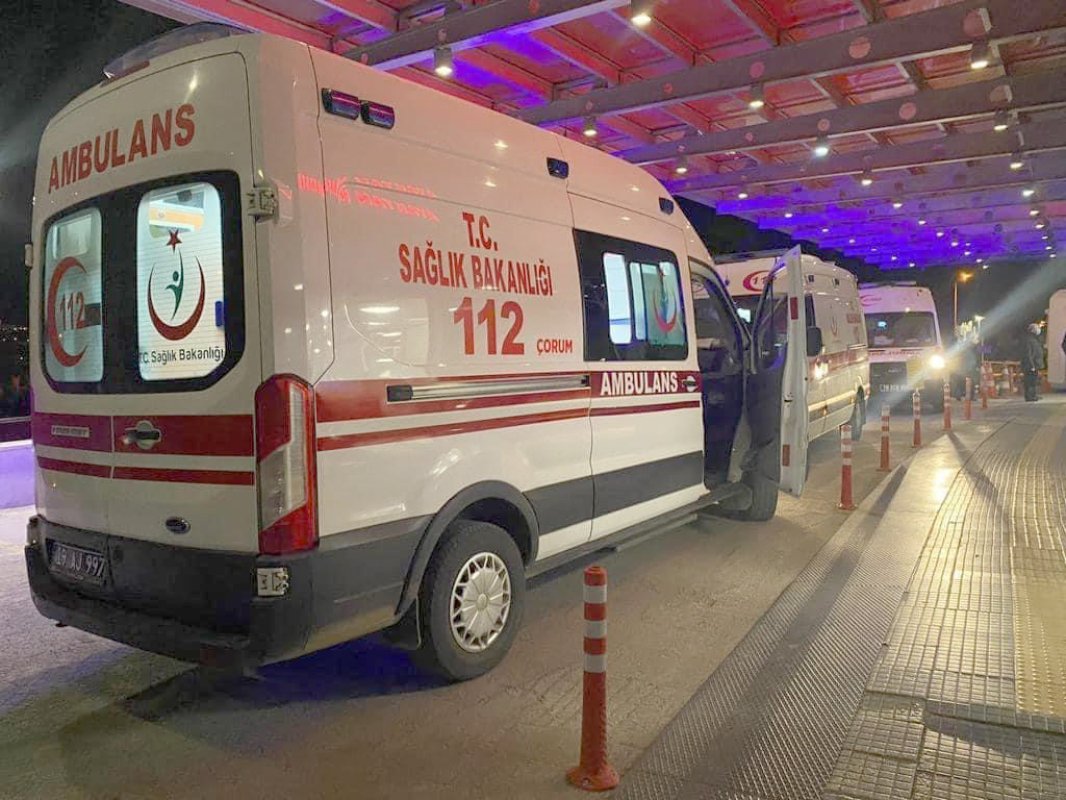 Çorum'da Düğün Salonunda Kanlı Kavga: 2 Kişi Bıçaklandı