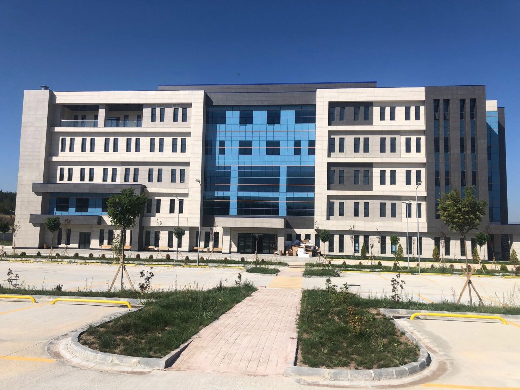 Çorum Şehit Ömer Emiroğlu Diş Hastanesi'nde İmplant Dönemi Başladı