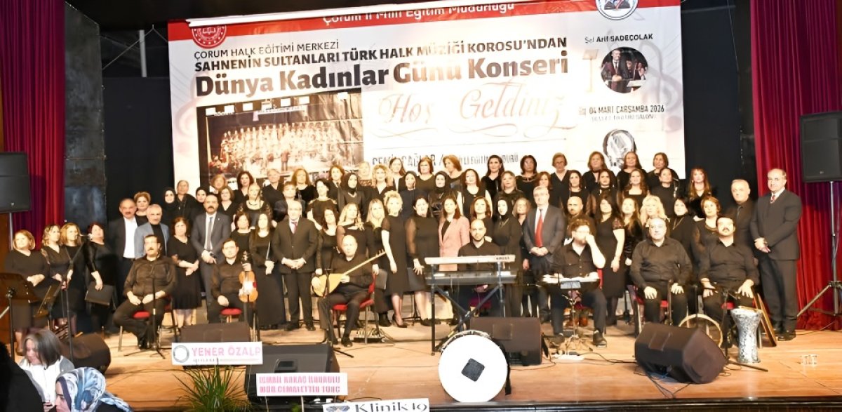 Çorum’da “Sahnenin Sultanları” Konseri Büyük Beğeni Topladı