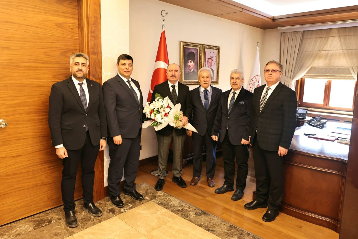 Sağlık Yöneticilerinden Vali Çalgan’a Tıp Bayramı Ziyareti