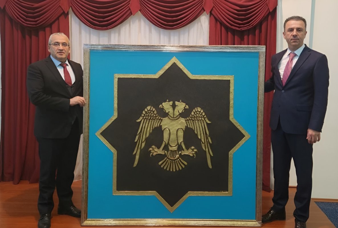 Çorum’da Sanat Köprüsü: Başsavcı Bektaş’a Selçuklu Mirası Hediye