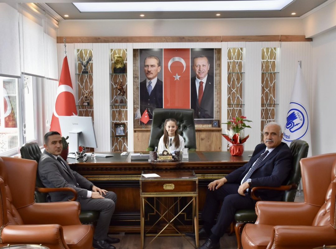 İskilip’te Başkanlık Koltuğu Çocuklara Emanet