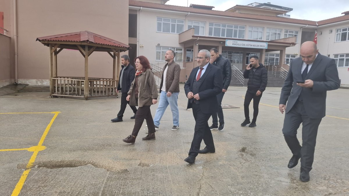 İl Millî Eğitim Müdürü Çağlar'dan Anadolu Özel Eğitim Meslek Okulu'na Ziyaret
