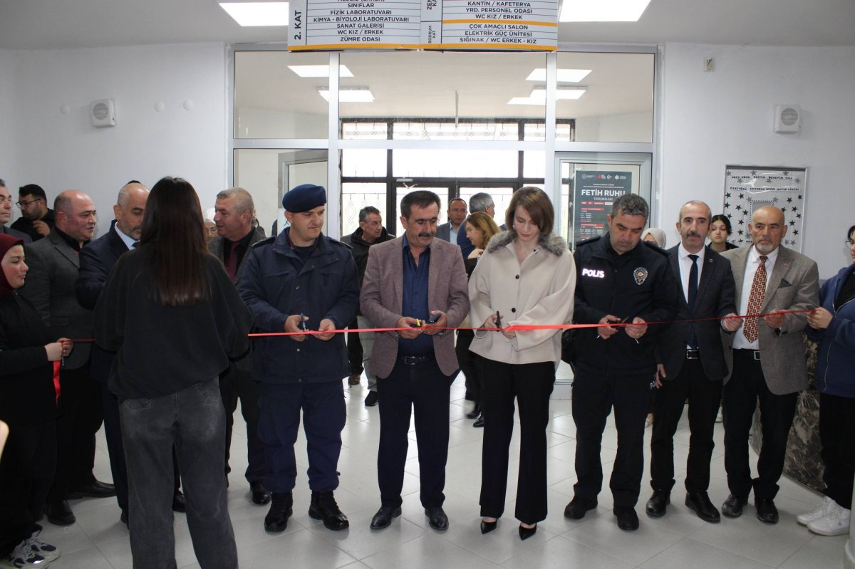 Mecitözü'nde Bilim Şöleni: Kaymakam Nayman Ve Başkan Aylar Tübitak Fuarında