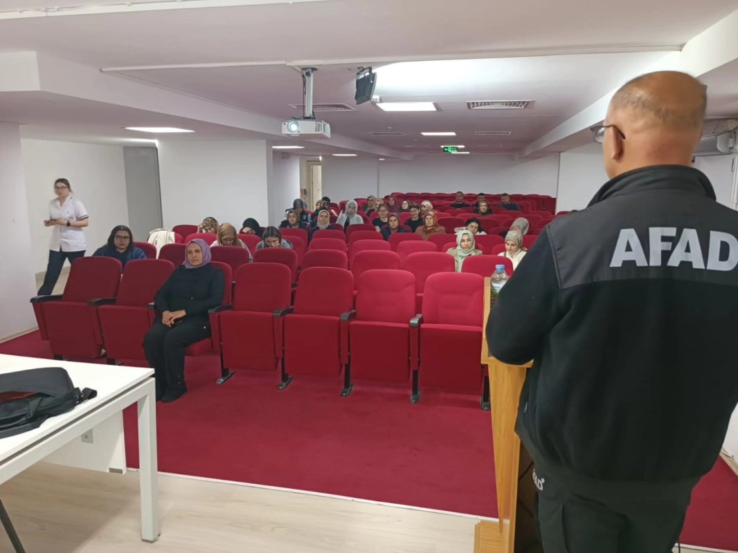 Afad Çorum'dan Yurt Personeline 'Yangın Farkındalık Eğitimi'