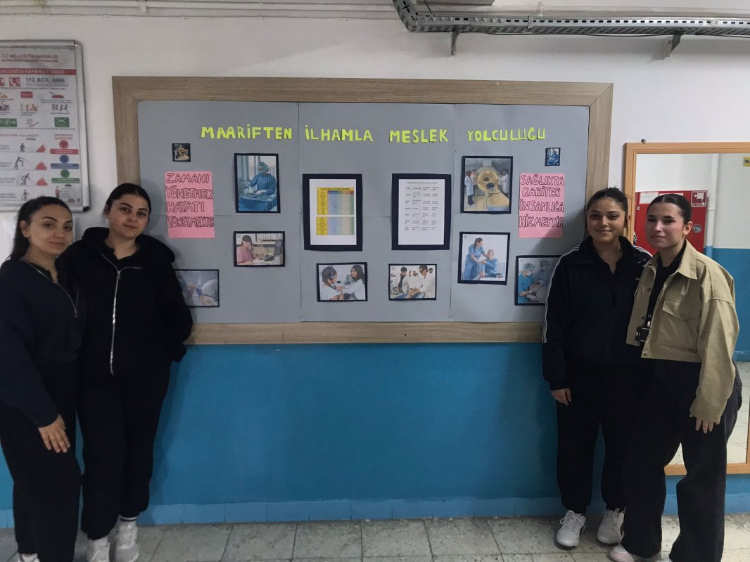 Sağlık Meslek Lisesi'nden Kariyer Ve Zaman Yönetimi Etkinliği