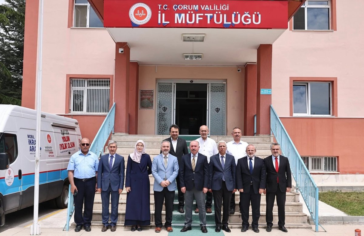 Vali Çalgan'dan İl Müftülüğüne 'Hac' Ziyareti