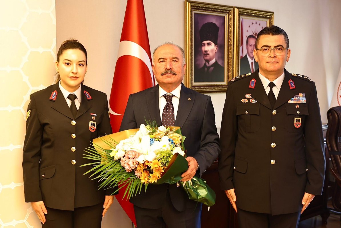 Çorum İl Jandarma Komutanlığı'ndan Vali Çalgan'a 187. Yıl Ziyareti