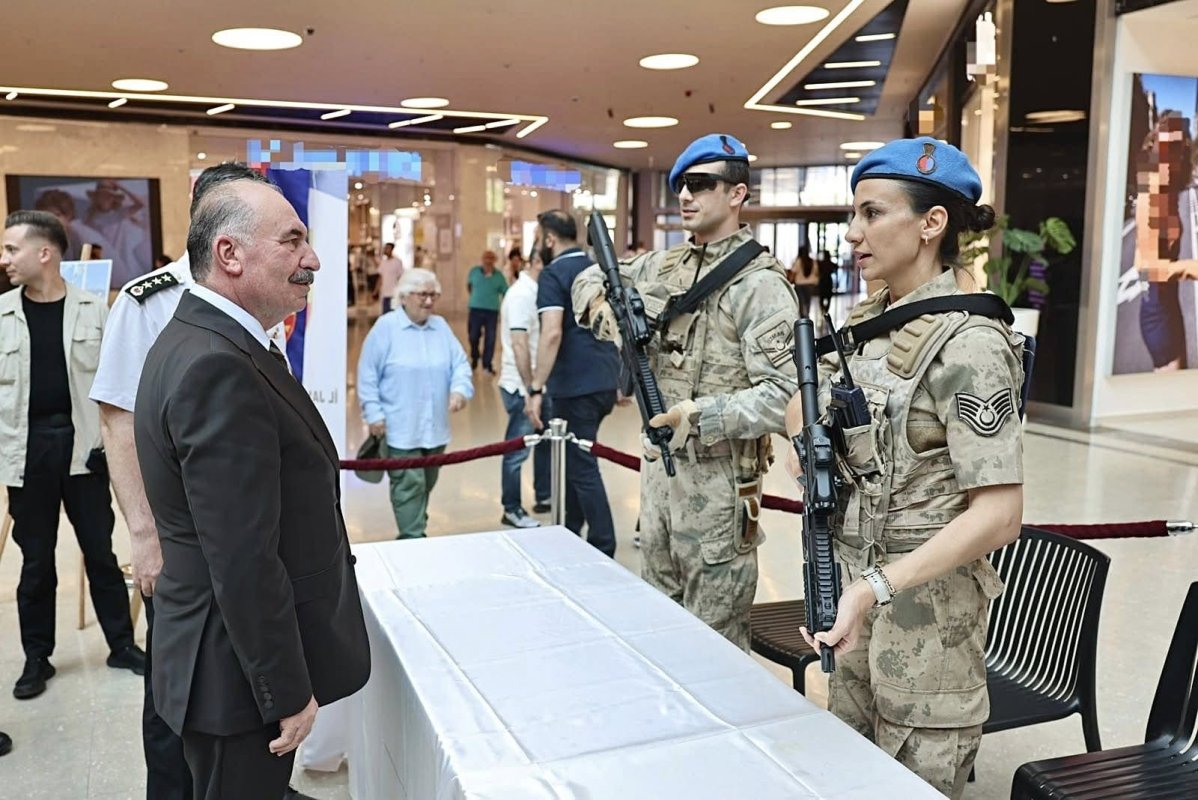 Vali Çalgan'dan Jandarma'nın 187. Yıl Standına Anlamlı Ziyaret
