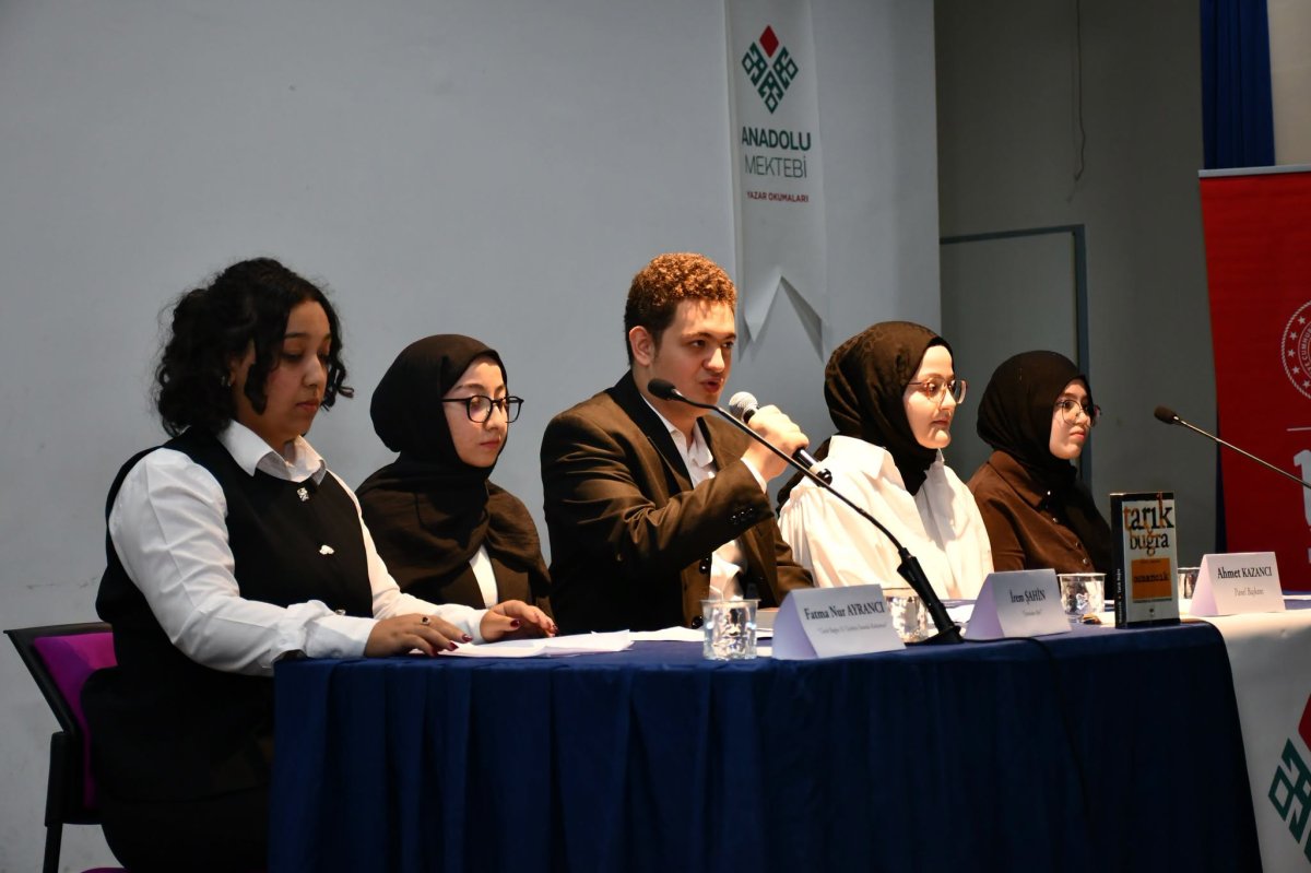 Çorum'da "Tarık Buğra" İl Paneli: Öğrenciler Edebiyatın İzinde Buluştu