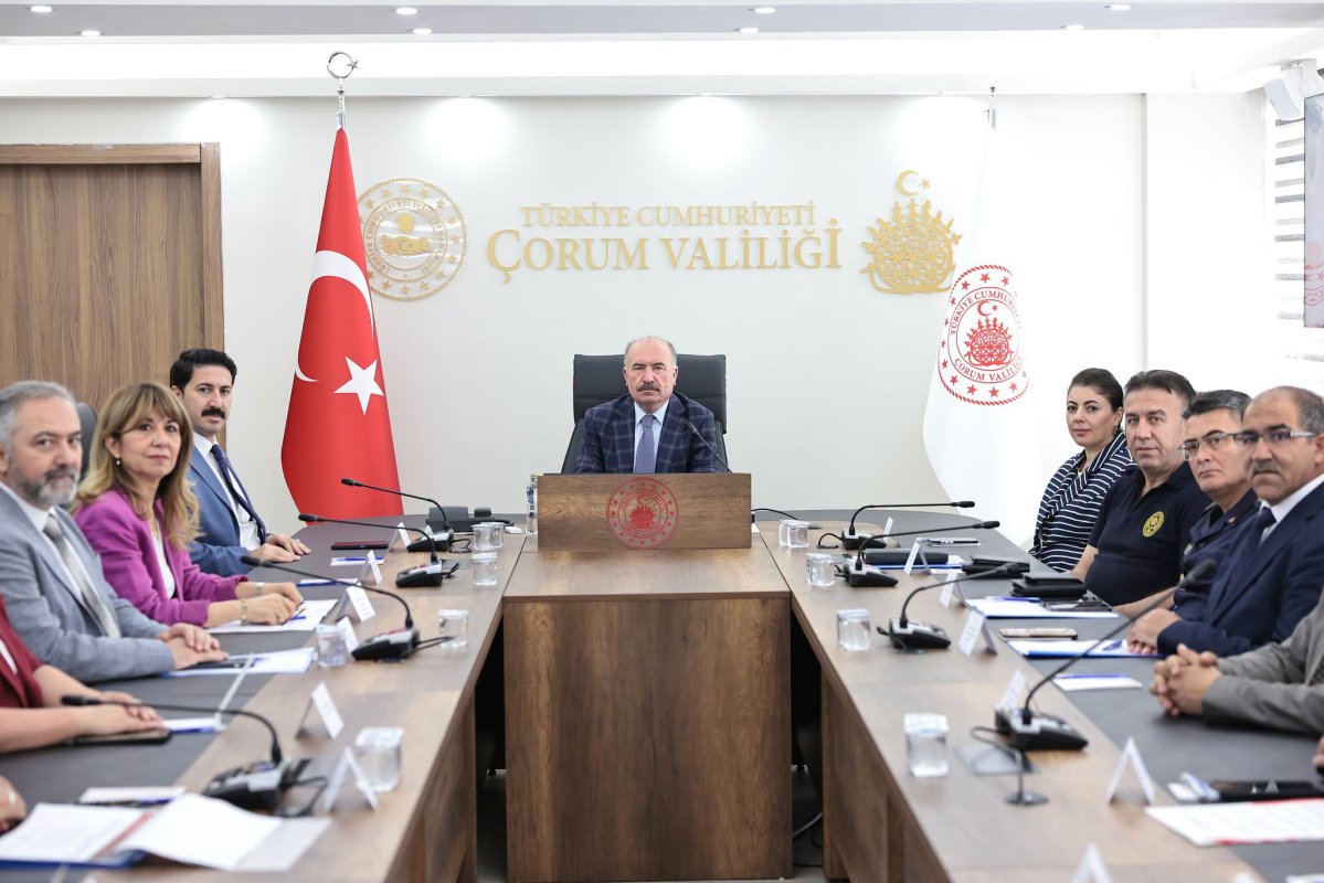 Bağımlılıkla Mücadele Toplantısı Vali Ali Çalgan Başkanlığında Gerçekleştirildi