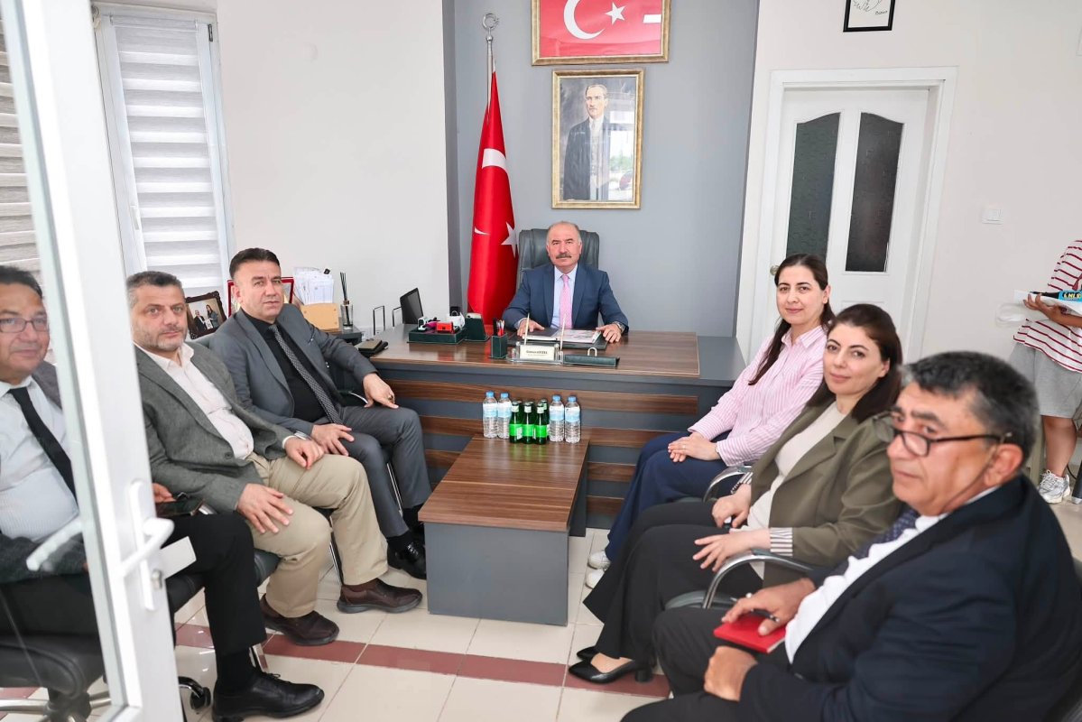 Vali Ali Çalgan'dan Karakeçili Mahallesi Muhtarlığına Ziyaret