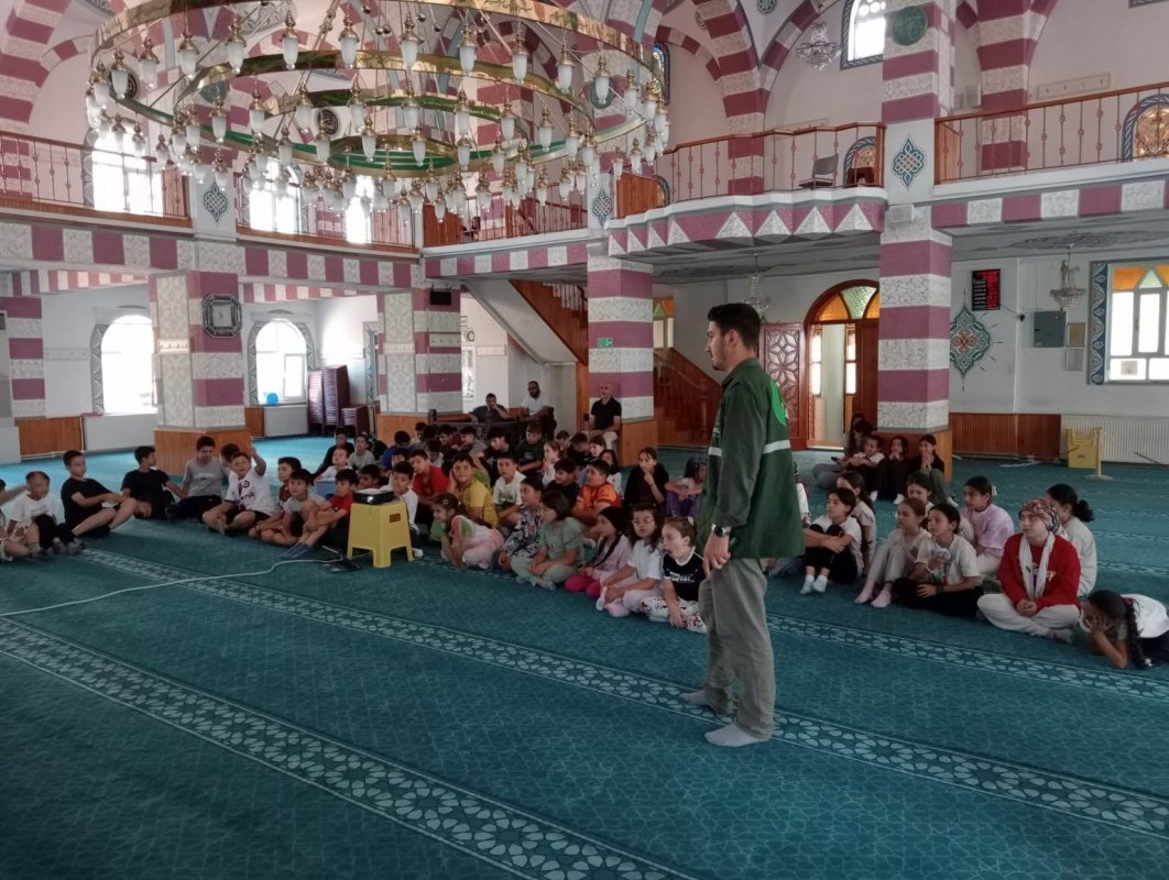 Yeşilay'dan Çorum'da Yaz Kur'an Kursu Öğrencilerine Bağımlılık Eğitimi