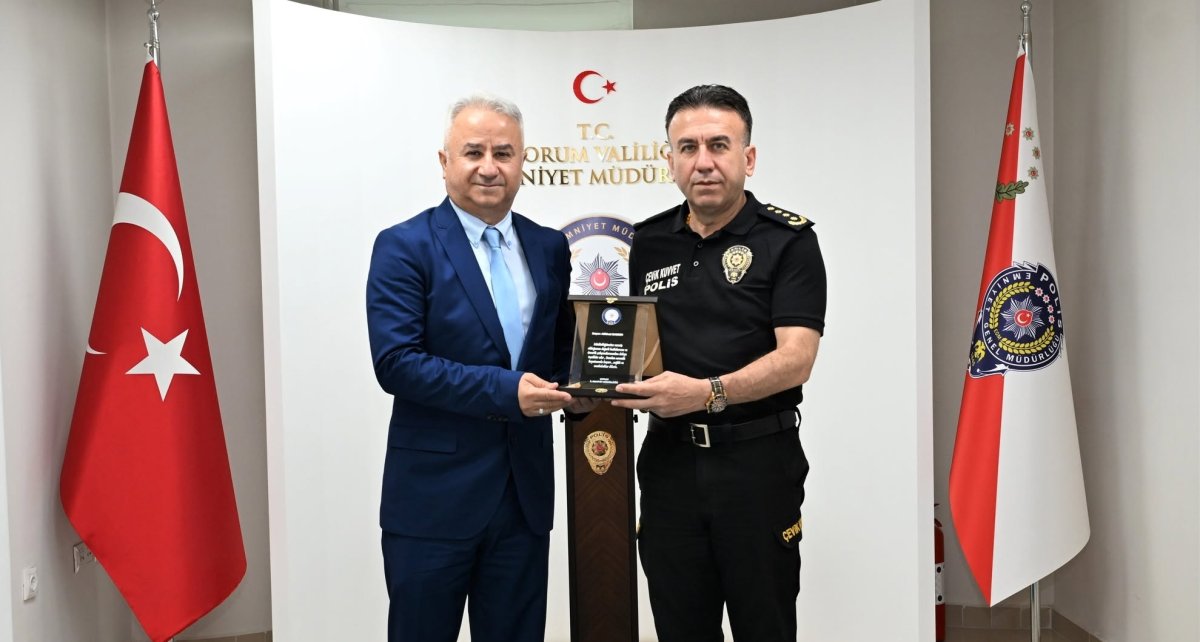Çorum Emniyeti'nde Bir Veda Daha: Emekli Olan Mithat Baskın'a Onur Belgesi