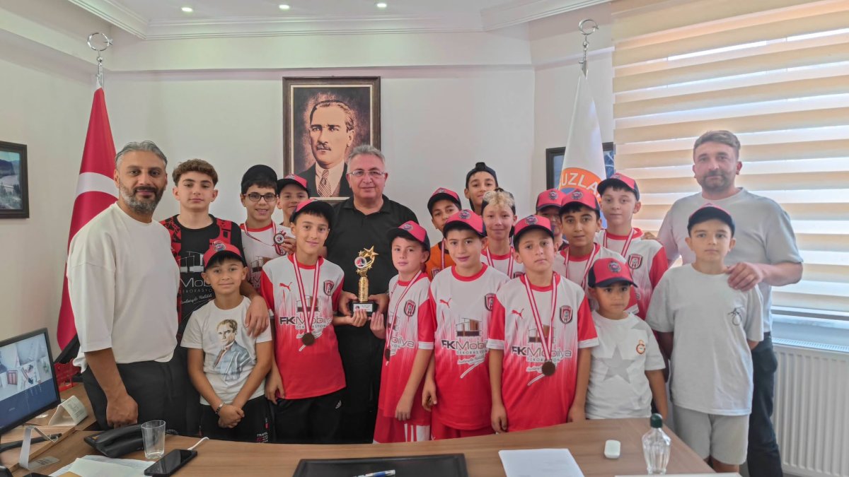 Geleceğin Şampiyonlarından Oğuzlar Belediyesi'ne Ziyaret