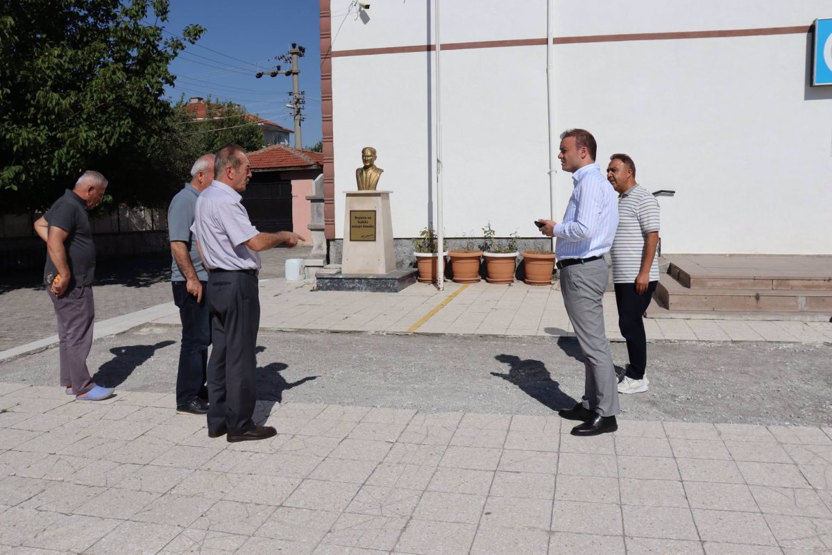 Alaca Kaymakamı Dinçer'den Okullara Ziyaret