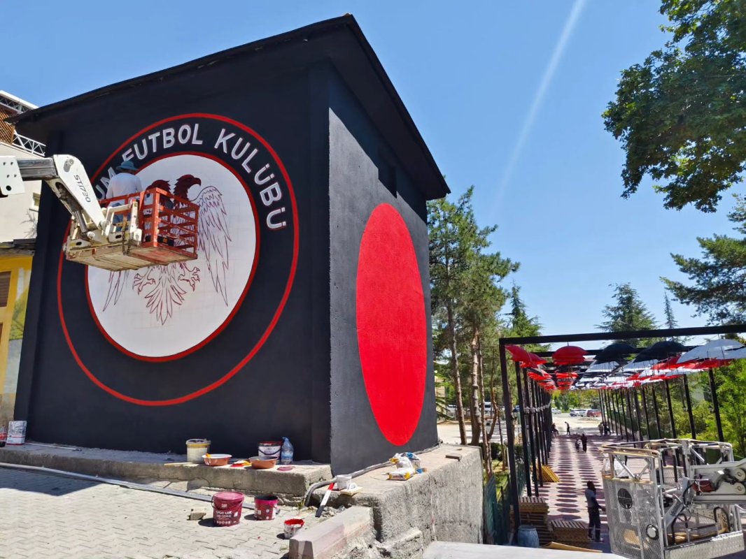 Sungurlu'da Çorum Fk Sokağı 30 Ağustos'a Hazırlanıyor