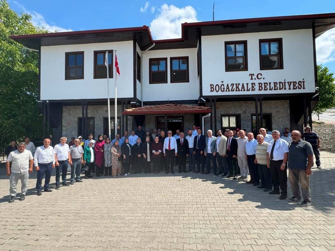 Milletvekili Ahlatcı'dan Boğazkale Belediyesi'ne Ziyaret: 