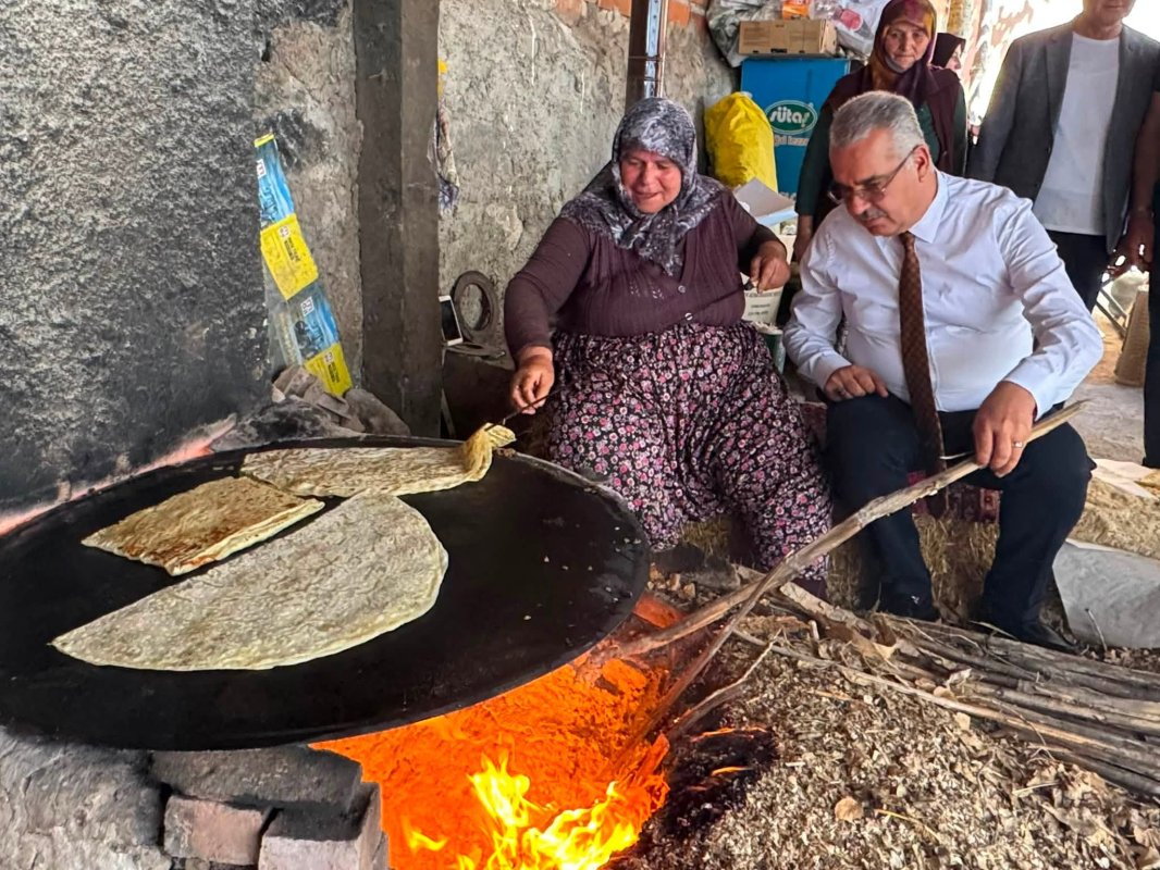 Milletvekili Ahlatcı'dan Düvenci'de Samimi Ziyaret: Emektar Annelerle Ocak Başı Sohbeti