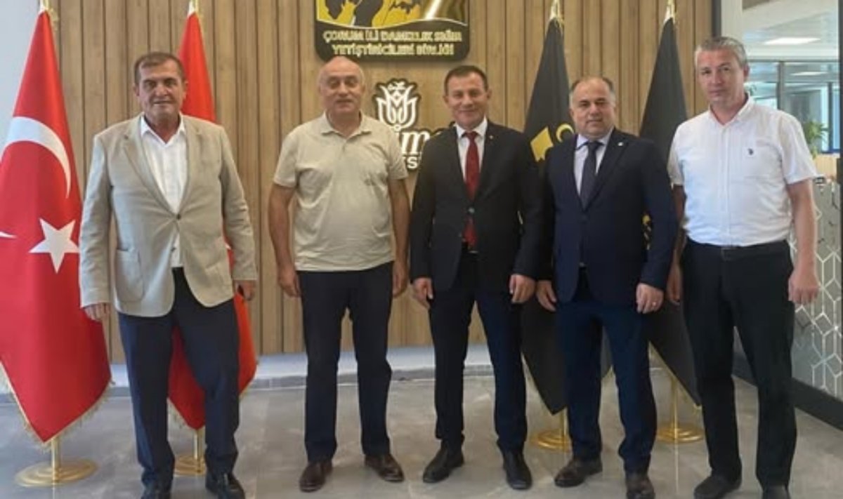 Çorum DSYB'DE Üst Düzey Buluşma: Hayvancılık Genel Müdürü Salih Çelik'ten Birliğe Ziyaret!