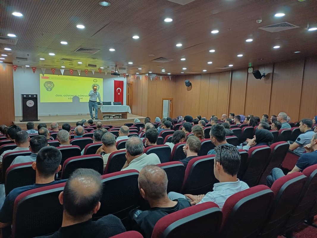 Çorum Gençlik Ve Spor İl Müdürlüğü'nde Güvenlik Personeline Özel Eğitim!