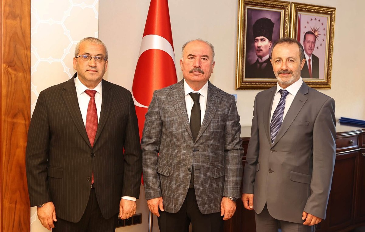Uluslararası Ödüllü Öğretmen Mehmet Öztürk'ten Vali Ali Çalgan'a Ziyaret!