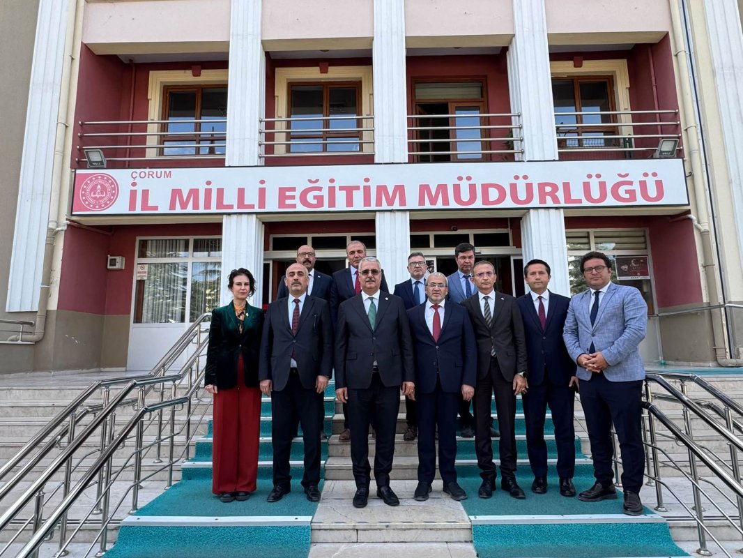 Yusuf Ahlatcı'dan Milli Eğitim Müdürlüğü'ne Ziyaret: Çorum'un Eğitim Rakamlarını Paylaştı