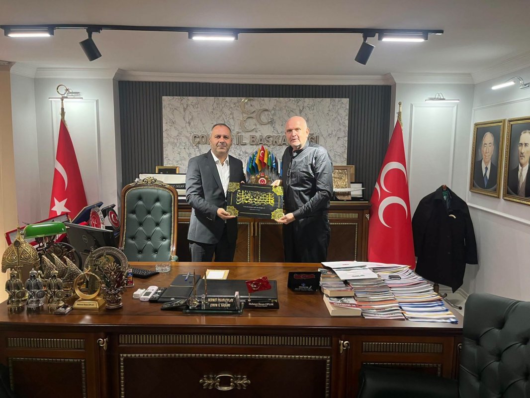 MHP İl Başkanı Mehmet İhsan Çıplak'a Avukat Derya Öztekin'den 'Hayırlı Olsun' Ziyareti
