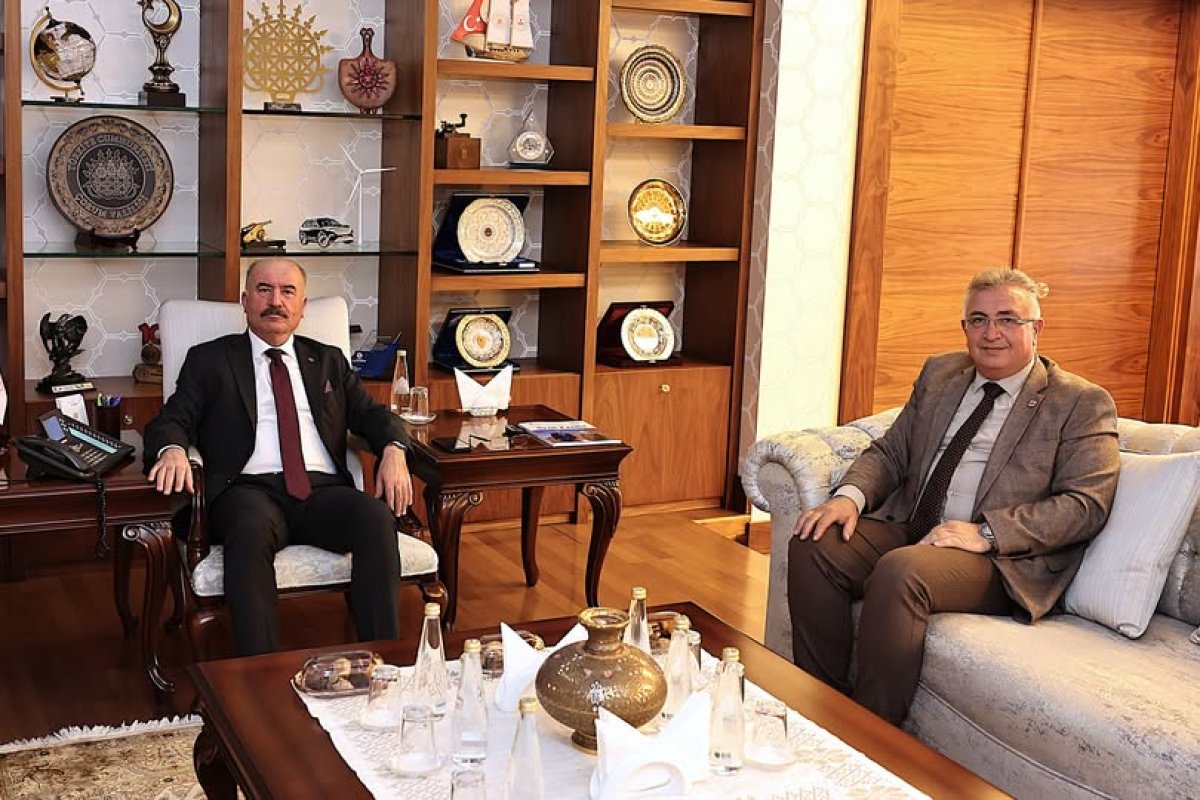 Oğuzlar Belediye Başkanı Cebeci'den Vali Çalgan'a Ziyaret