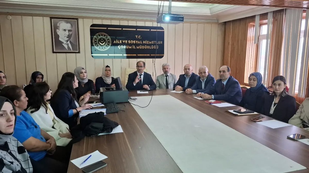 Çorum'da "İyilik Var: Türkiye Gönüllülük Programı" Toplantısı Gerçekleştirildi
