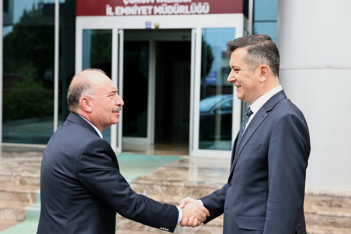 Vali Çalgan'dan Yeni Emniyet Müdürü Erkol'a Tebrik Ziyareti