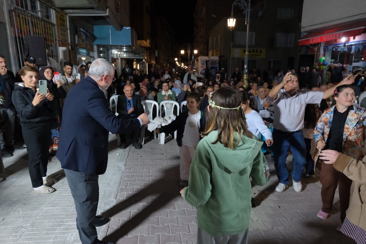 Belediyeden Uğur Mumcu Caddesi’nde Mahalle Şenliği