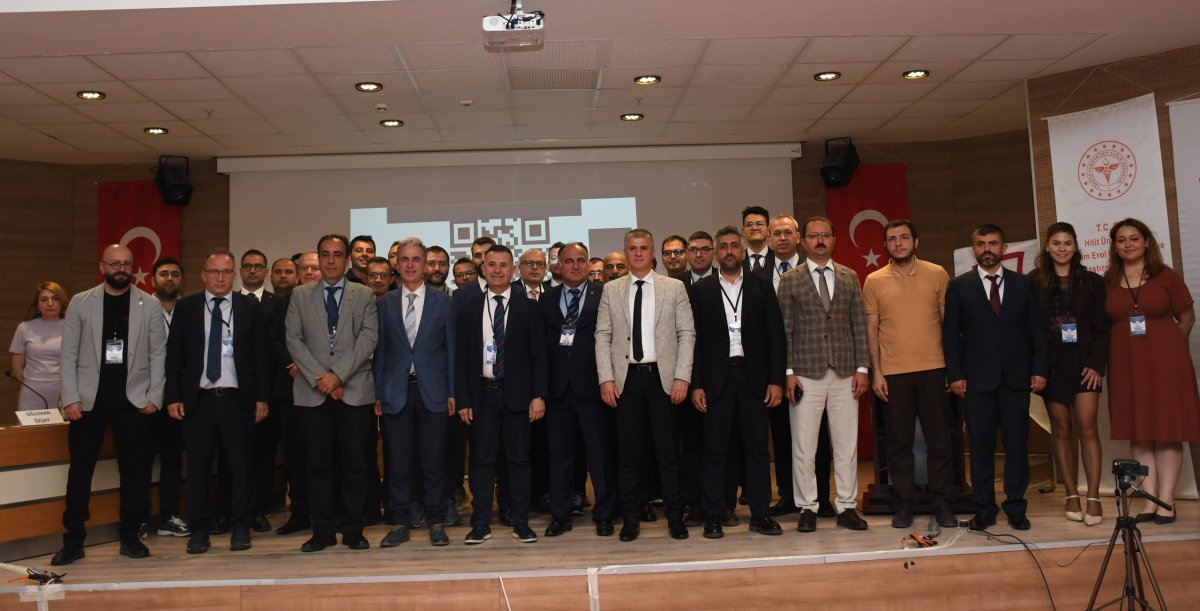 Erol Olçok Hastanesi'nde Önemli Bilimsel Buluşma: Uzman Cerrahlar Çorum'da Bir Araya Geldi