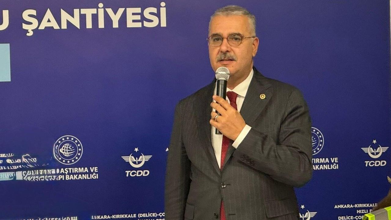 Ahlatcı: “Hızlı Tren, Çorum’un Geleceğine Atılan Tarihi Bir İmzadır”