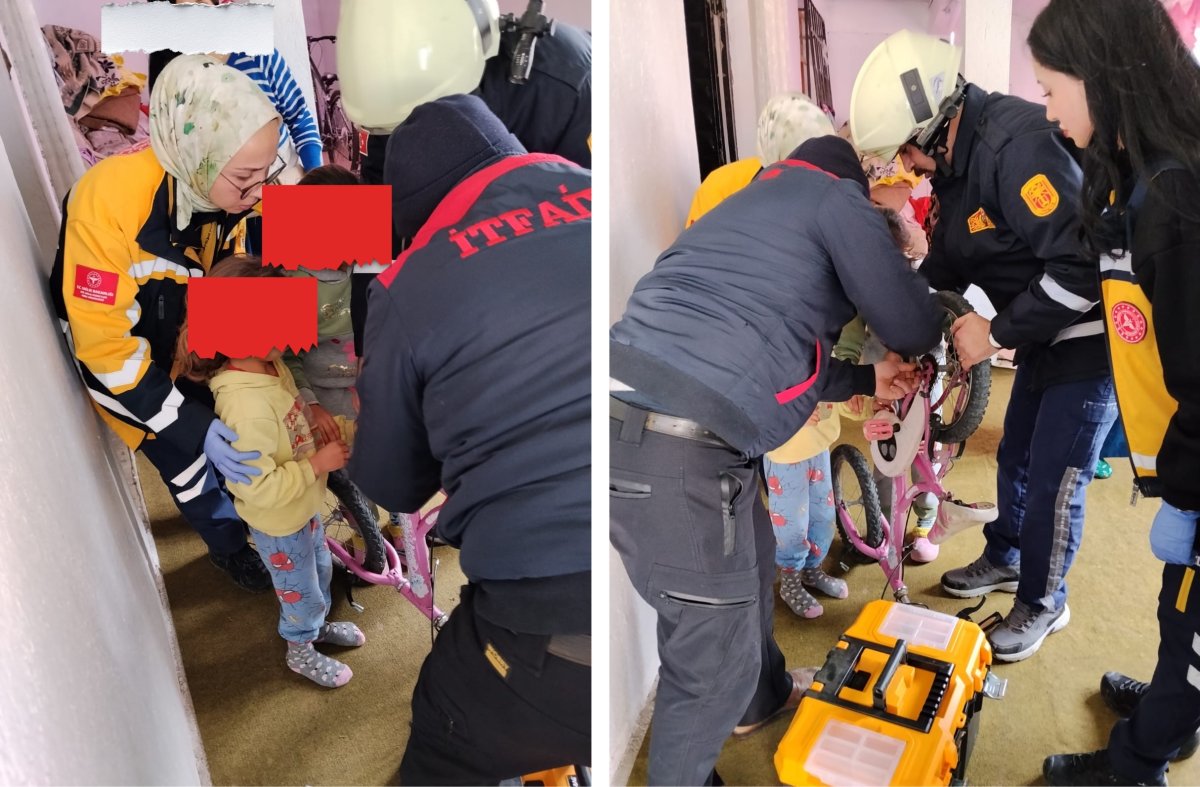 Bisiklet Zincirine Sıkışan Çocuğu İtfaiye Kurtardı