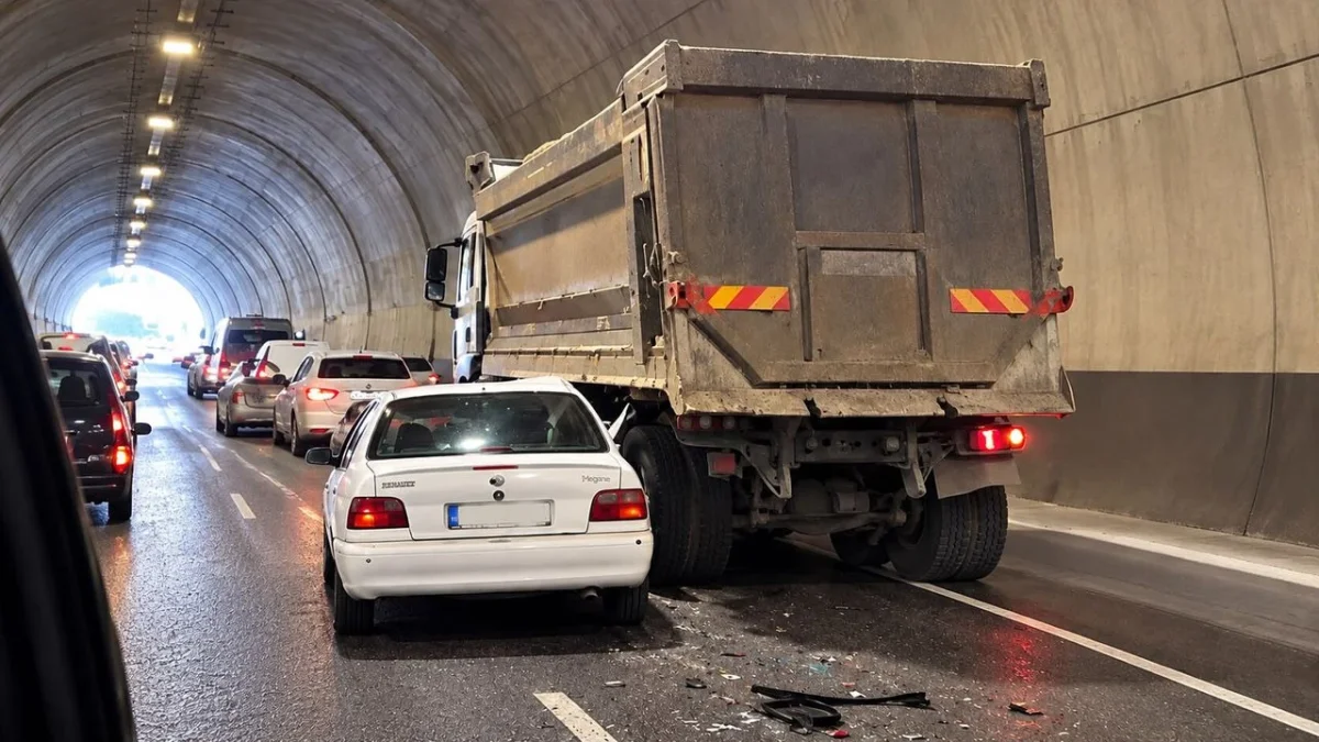 Kırkdilim Tünelinde Feci Kaza: 4 Kişi Yaralandı