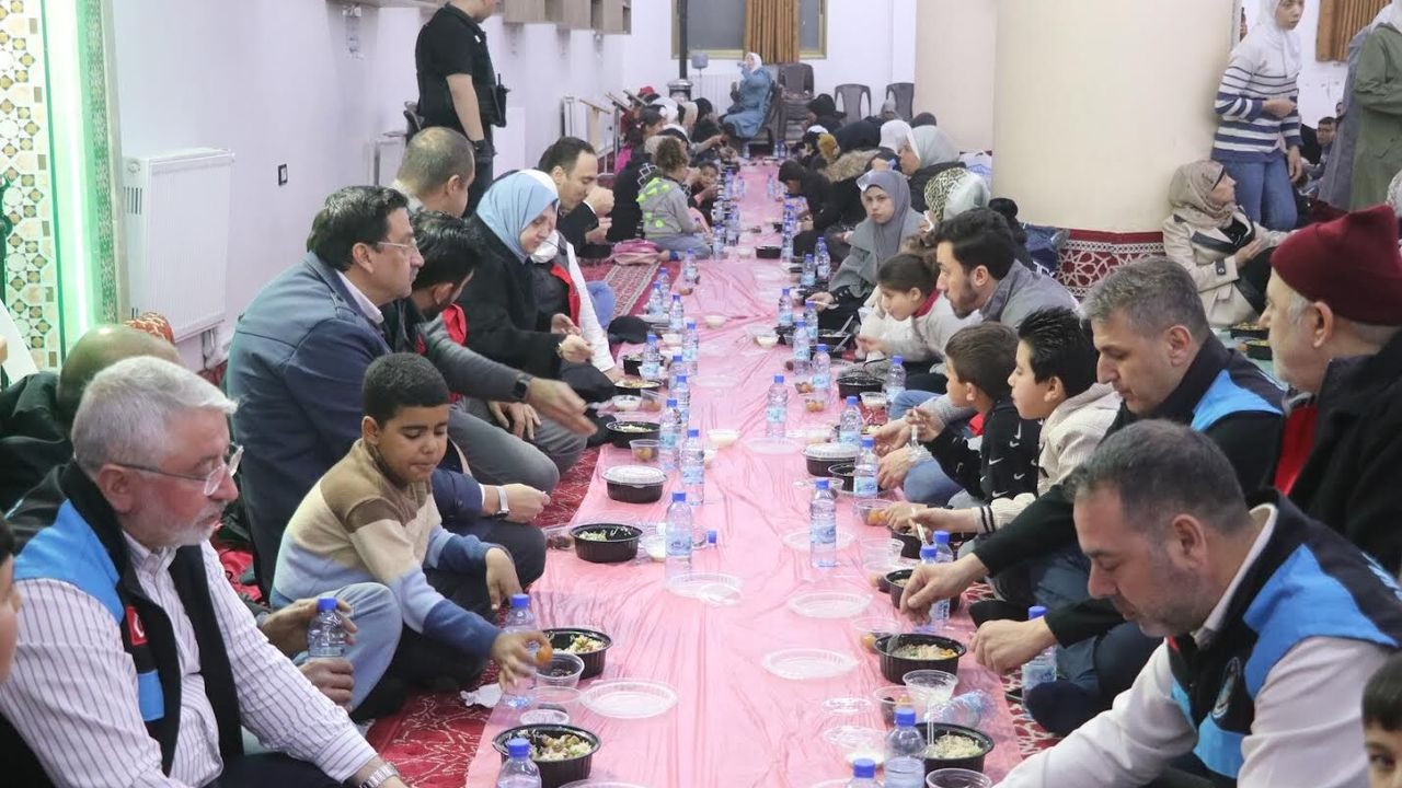Başkan Aşgın, “Bizim Anlayışımızda Mazlumun Dili, Dini, Coğrafyası Yok”