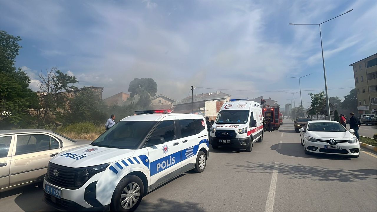Boş Evde Çıkan Yangın Mahalleliyi Sokağa Döktü