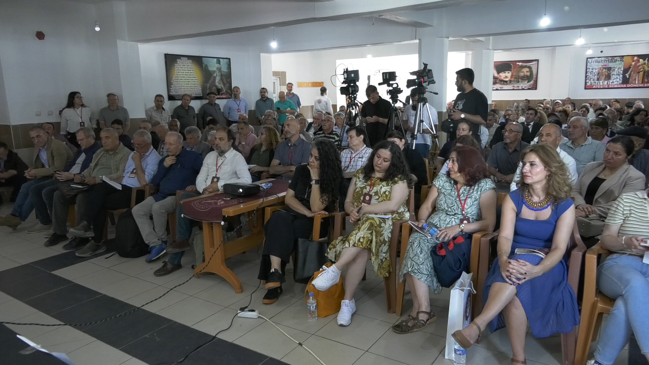 Çorum'da 1. Uluslararası Alevilik Çalışmaları Kongresi Başladı