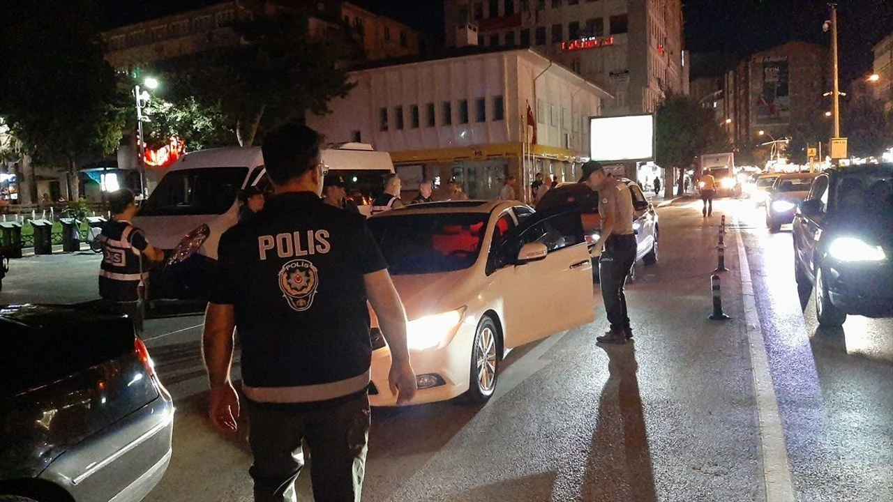 Emniyetten Asayiş Raporu: 3 Aranan Şahıs Yakalandı