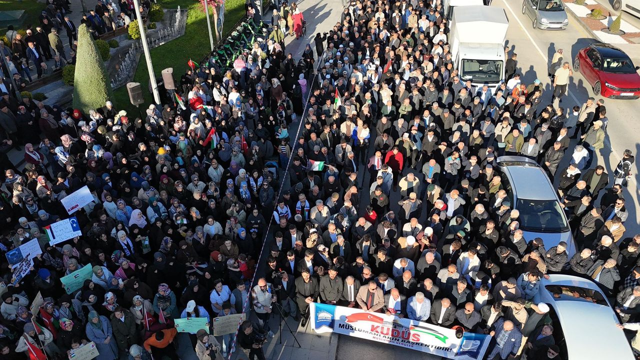 Çorum’da Gazze İçin Miting Gerçekleştirildi: “Zulme Sessiz Kalmayacağız”