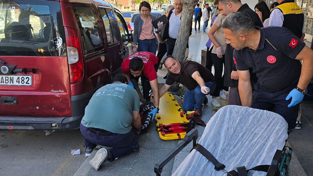 Çorum'da Üzücü Olay: Binadan Düşen Genç Ağır Yaralandı