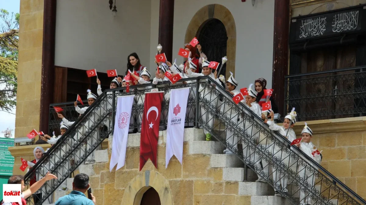 Sultan Iı. Bayezid’in Vasiyeti Çorum’da Yaşatılıyor: Tokat Vakıflar Bölge Müdürlüğü'nden Toplu Sünnet Şöleni