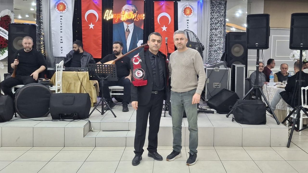 Çorumluların Akın Ettiği Dostluk Ve Dayanışma Gecesi Şölene Dönüştü