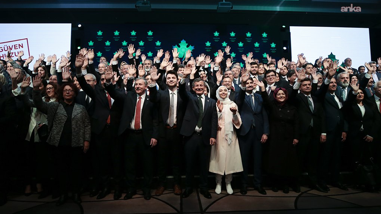 Gelecek Partisi Resmen Feshedildi