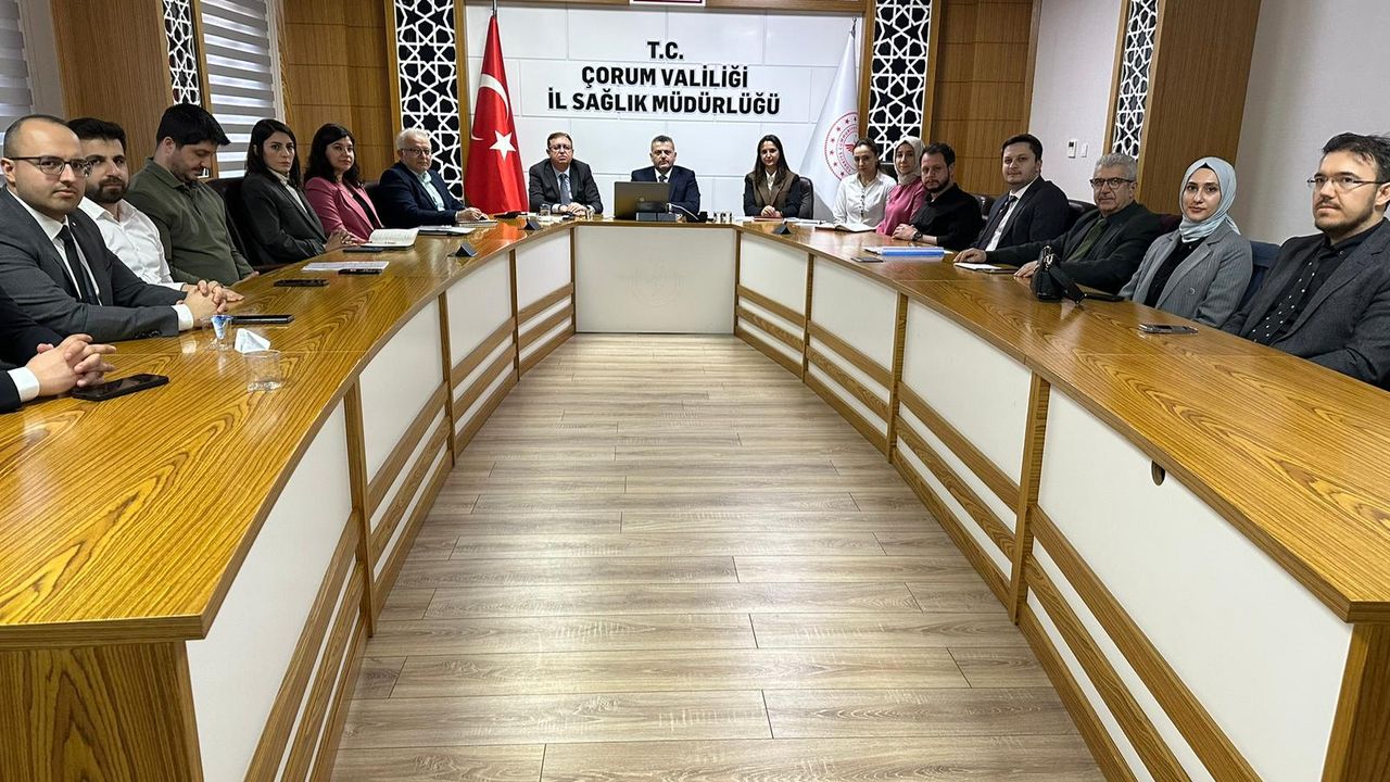 İl Sağlık Müdürü Sinen Zehir, Başhekimlerle Sağlık Kuruluşlarını Masaya Yatırdı