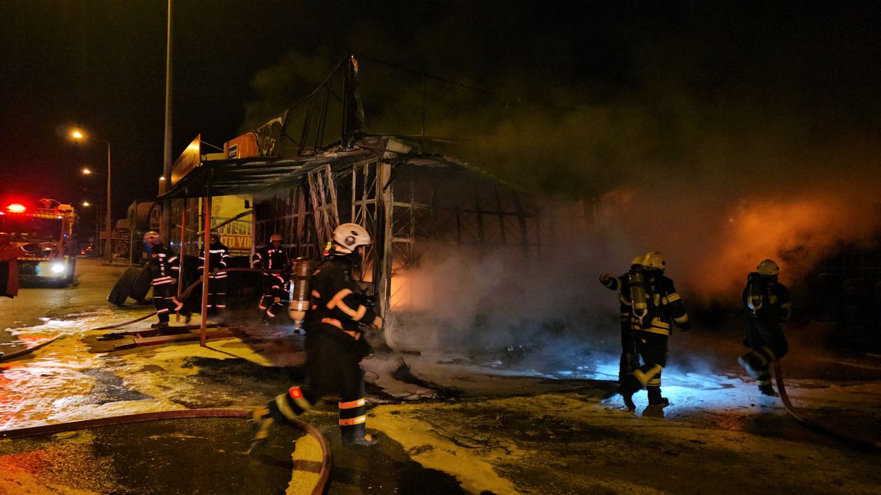 İş yerine Molotof Kokteyli Saldırı