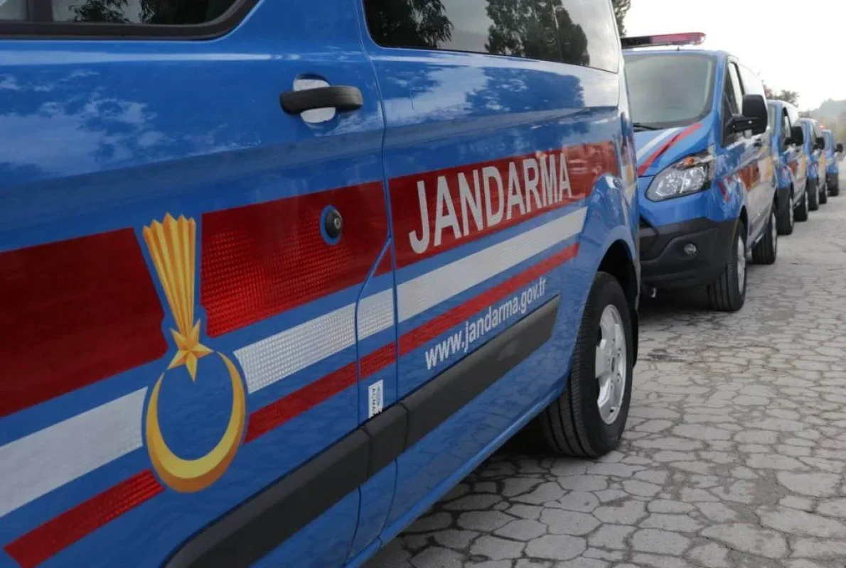 Oğuzlar'da Jandarmadan Define Operasyonu: 6 Şüpheli Suçüstü Yakalandı!
