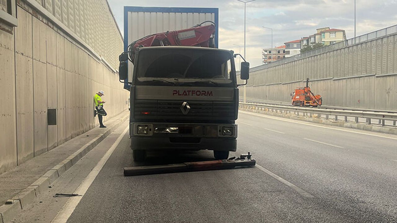 Kamyondan Düşen Demir Parça Öldürüyordu