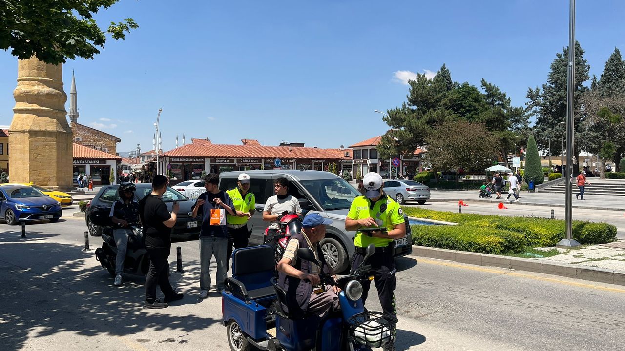 Motosiklet Sürücülerine Sıkı Denetim
